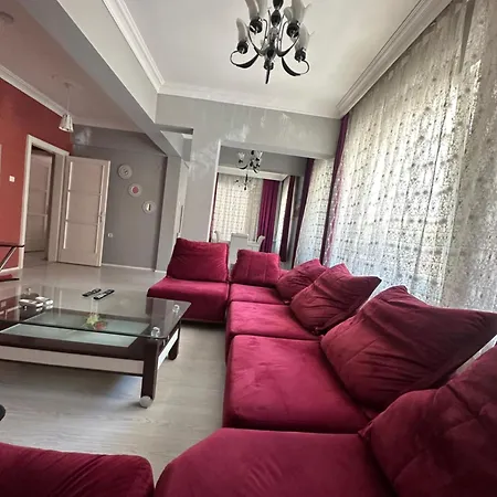 House Apartment *