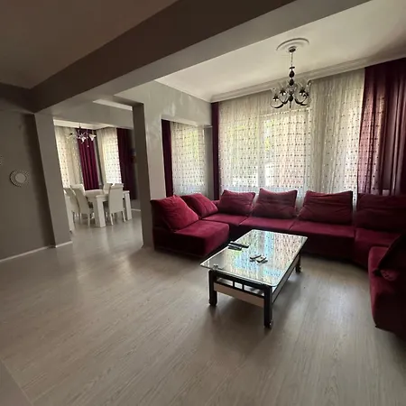 House Apartment *